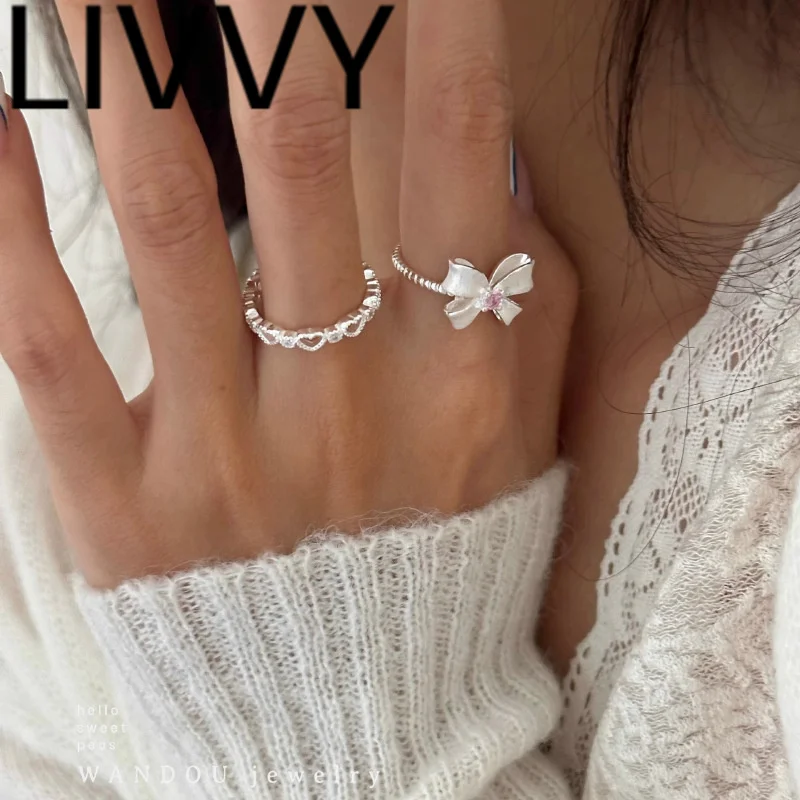 LIVVY 여성용 실버 컬러 하트 반지